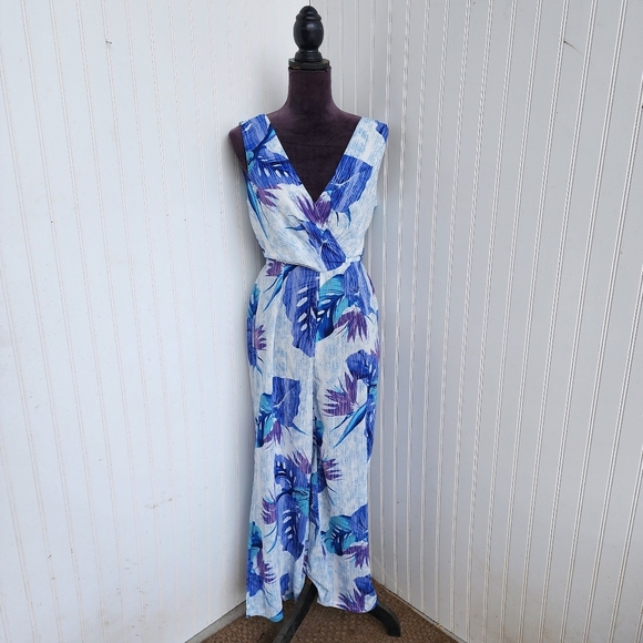 Japna Palm Halter Floral Wide Leg Jumpsuit Vacation White Purple Blue Tie Back M - Picture 1 of 16